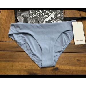 lululemon bikini bottom Clear Waters MR Med Botton Sz 12